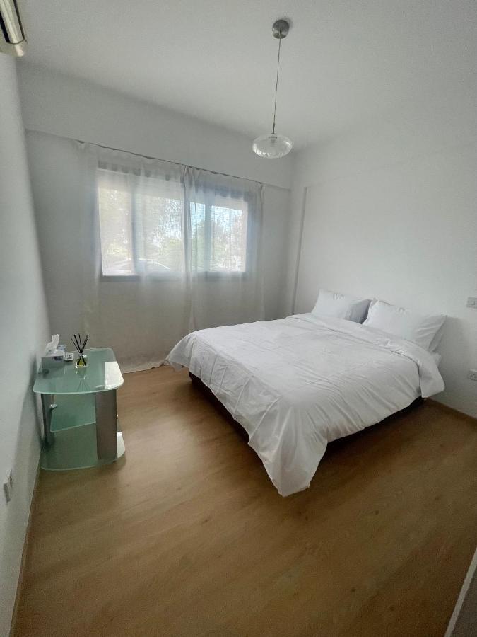 Amazing 2-Bedroom Apartment With Pool!! Limassol Luaran gambar